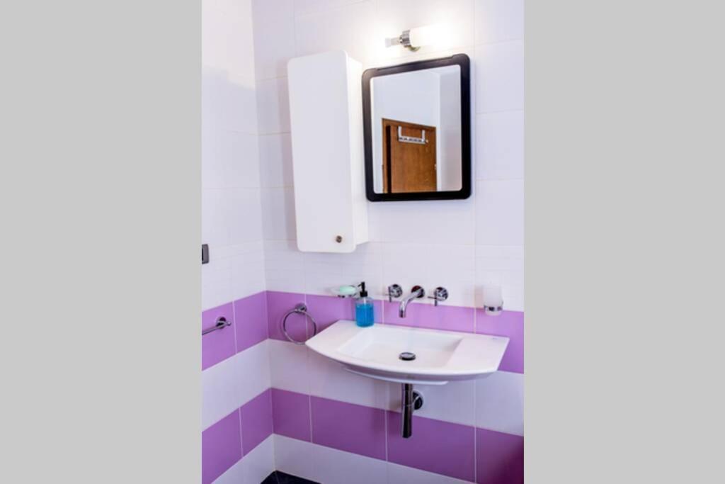 Sea View Apartment Next To Sea Garden And Beach 바르나 외부 사진