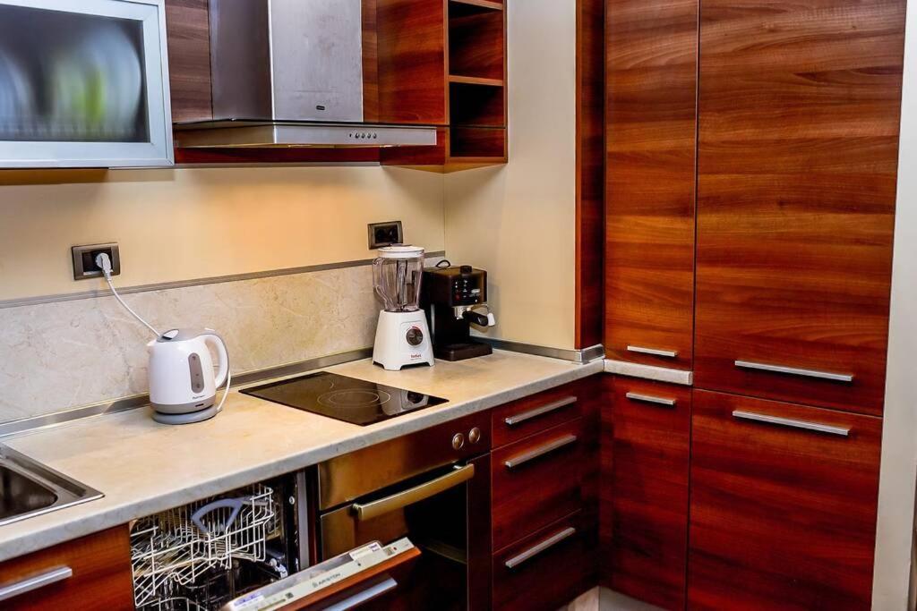 Sea View Apartment Next To Sea Garden And Beach 바르나 외부 사진