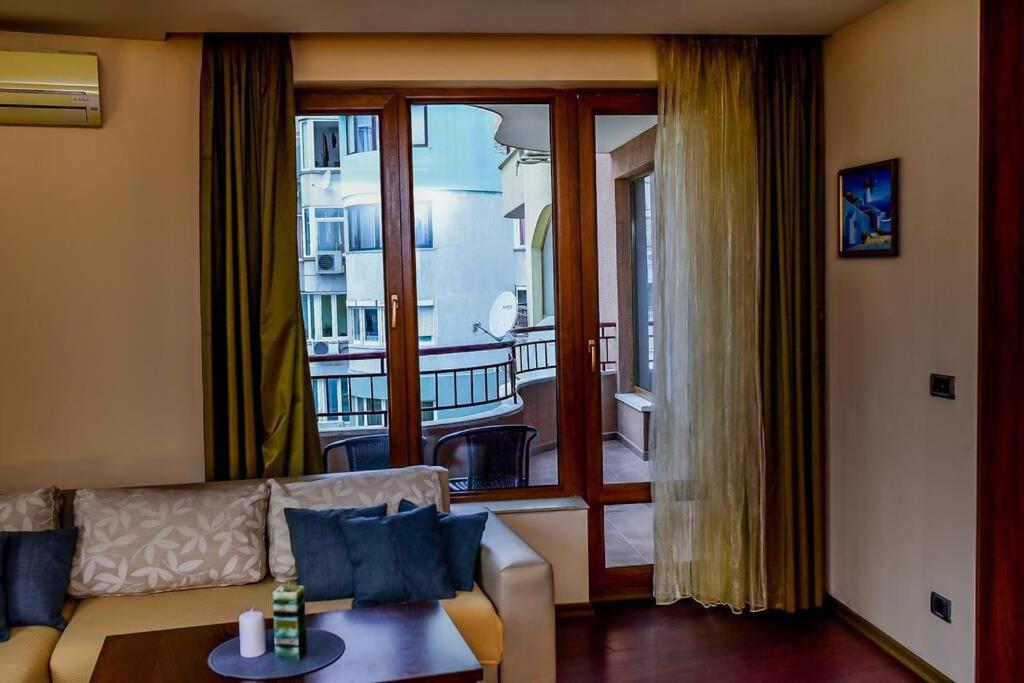 Sea View Apartment Next To Sea Garden And Beach 바르나 외부 사진